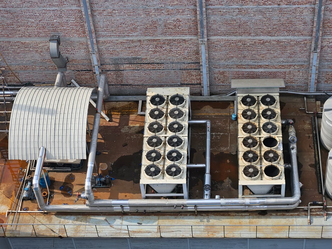 Dual V-Bank Industrial Air-Cooled Chiller Plant